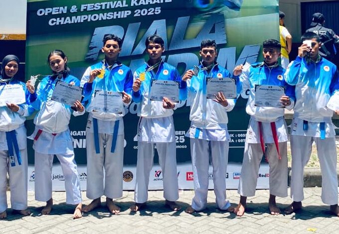7 Murid SMAN 1 Durenan Sabet Juara dalam Open and Festival Karate Championship 2025